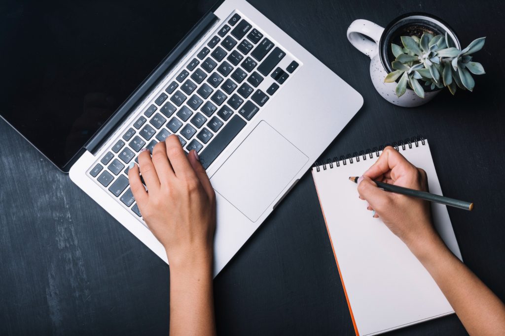 3 Tips Menumbuhkan Kebiasaan Menulis Artikel, Yuk Coba!