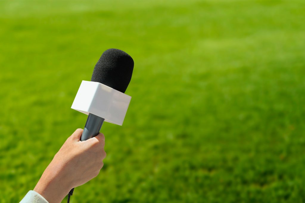 3 Perbedaan Media Gathering dan Press Conference, Wajib Tahu!